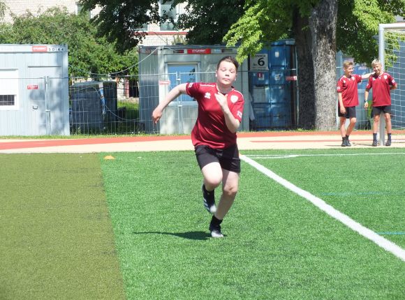 Kontrolnormatīvi futbola nodaļas audzēkņiem