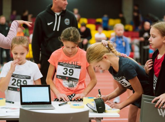 Sportland U10 un U12 sacensību mirkļi no LVS arhīva