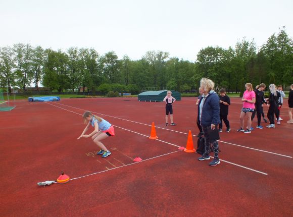 Fotomirkļi no kontrolnormatīvu pārbaudījumiem