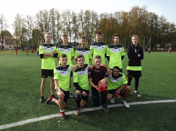 Skolu sports_futbols_30.09.2020.