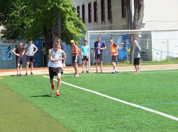 Kontrolnormatīvi futbola nodaļas audzēkņiem