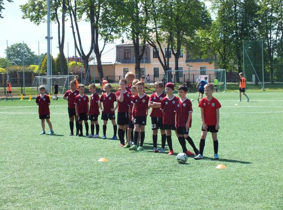 Kontrolnormatīvi futbola nodaļas audzēkņiem