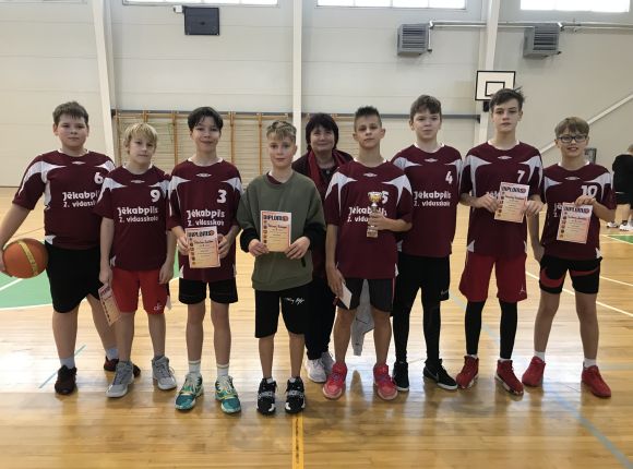 Noslēdzas skolu sacensības basketbolā
