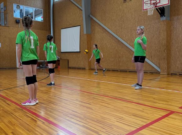 Skolu sports volejbolā_17.-18.02.2026.