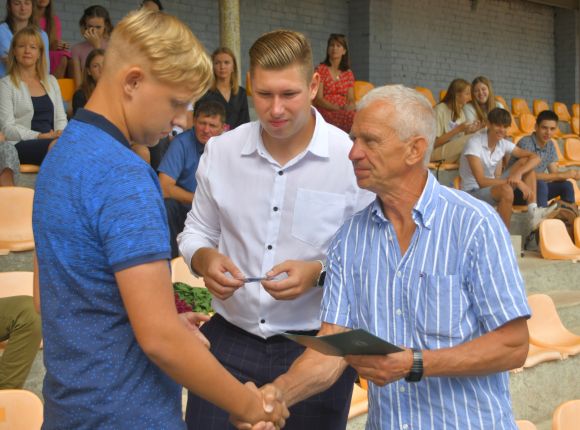 Izlaidums V20 programmas absolventiem (25.08.2022.)