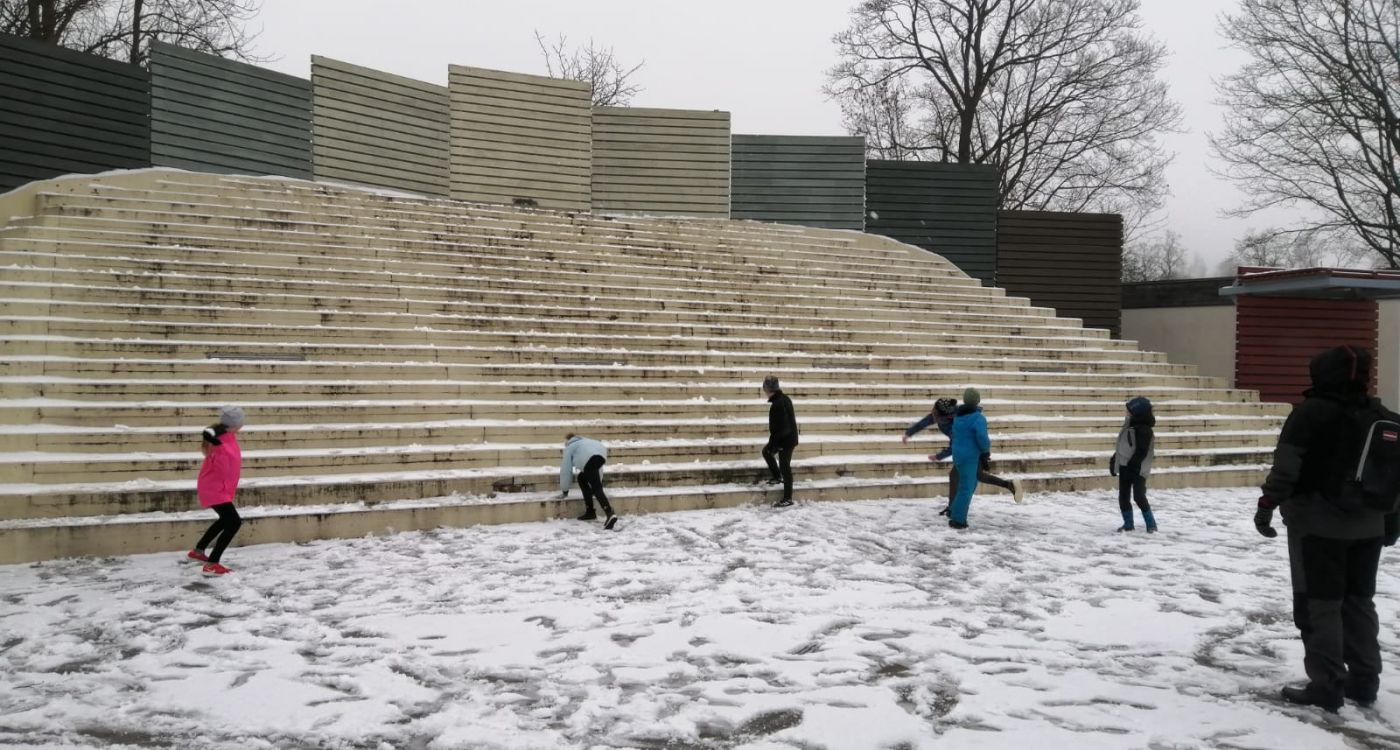 Ziema neattur no sportiskajām aktivitātēm