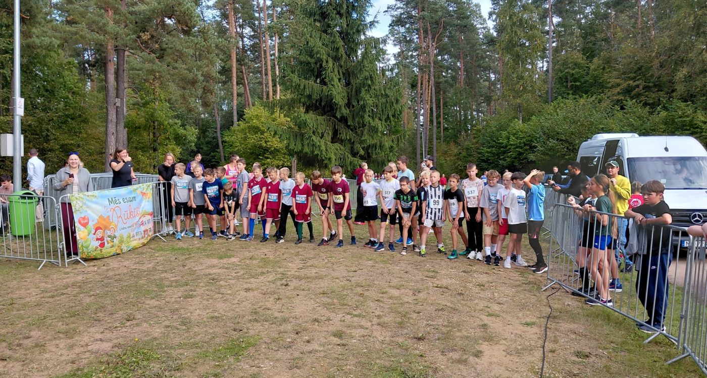 Jēkabpils Sporta skolas skrējējiem godalgotas vietas krosā