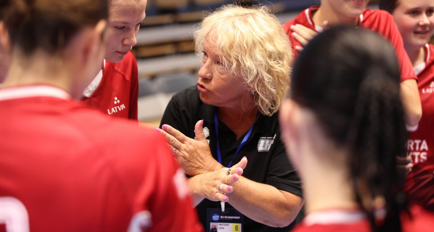 Latvijas U-17 handbola izlase Eiropas čempionātā B divīzijā izcīnīja 6.vietu- komandas sastāvā mūsu audzēknes, rezultatīvākā Vivita Puķinska