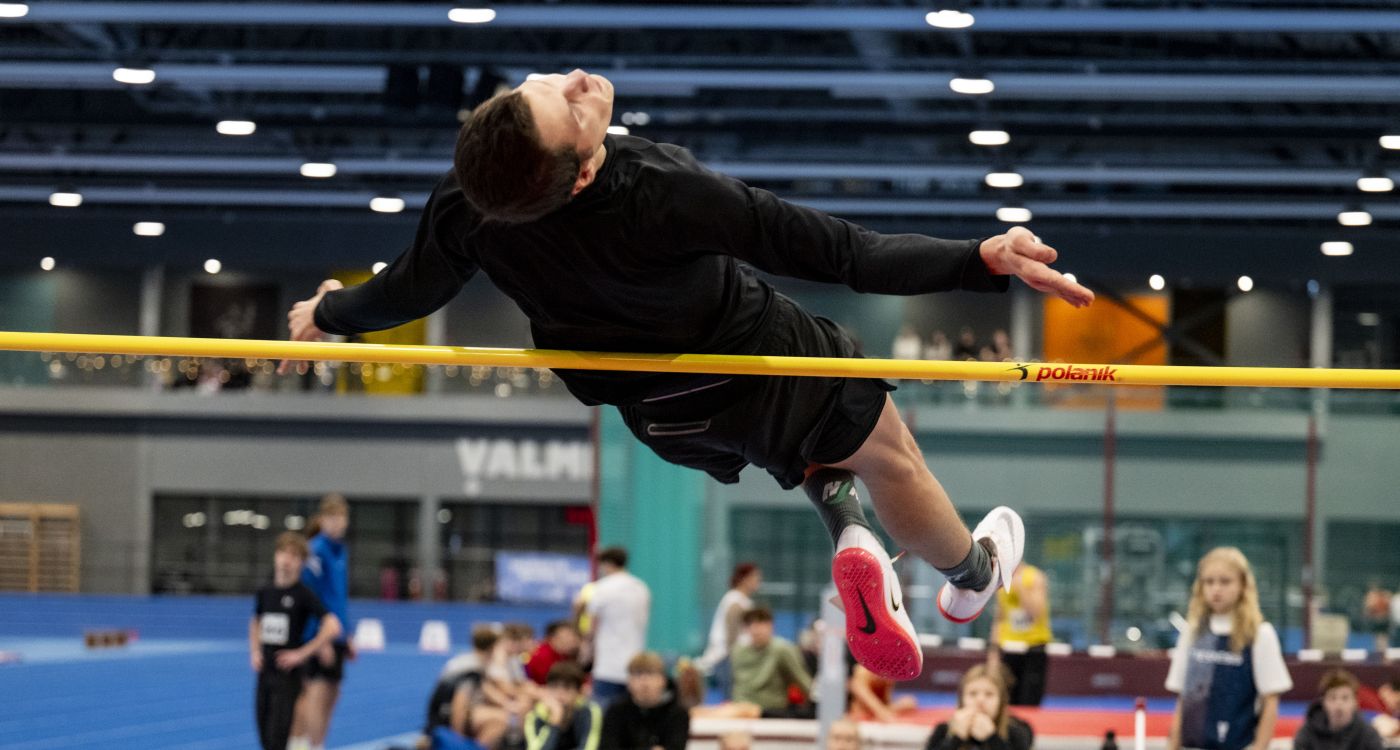 Vieglatlētiem divi zelti un bronza
