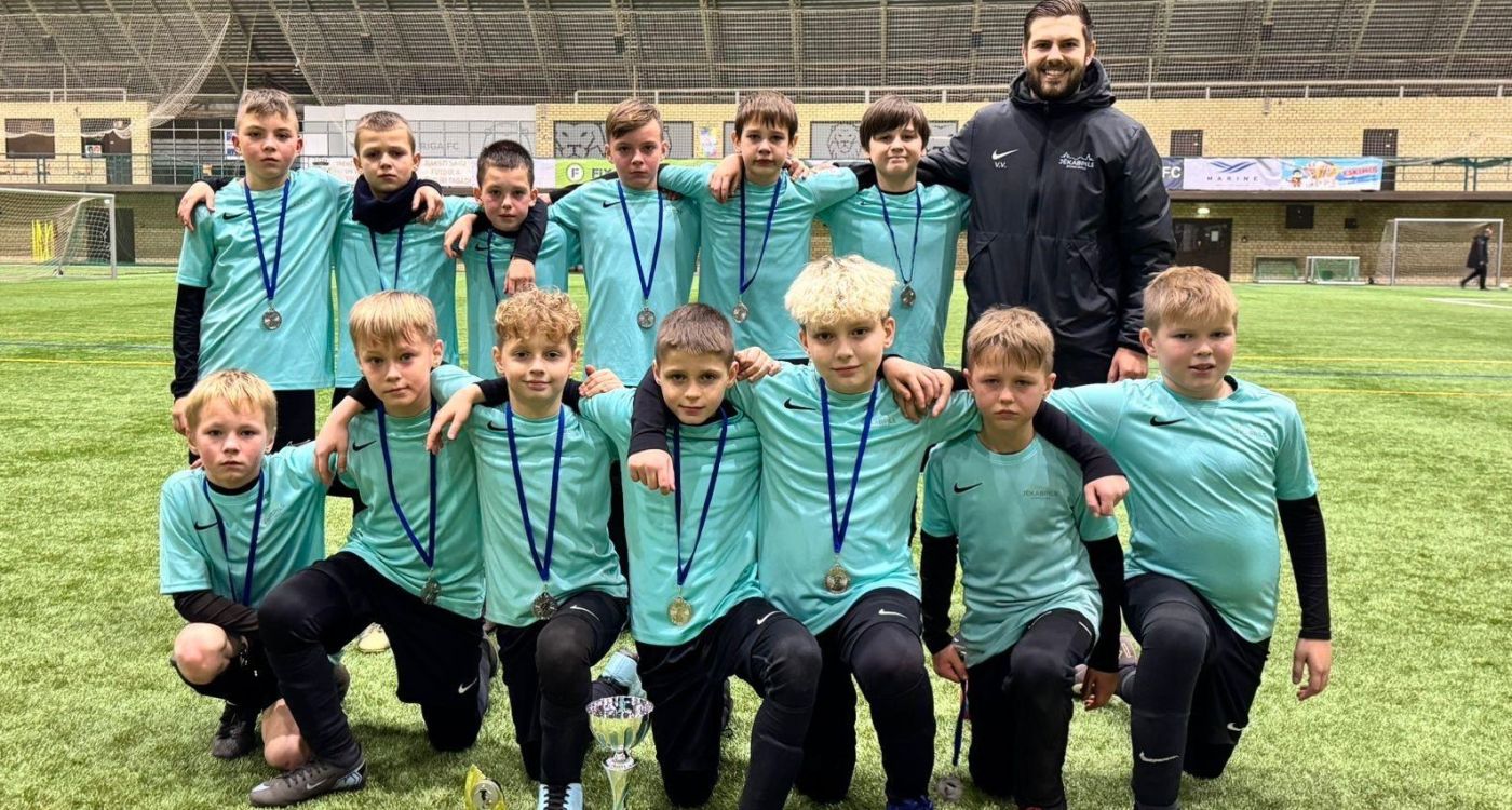 Turnīri Rīgā un pārbaudes spēle mājās- futbola sezona noslēdzas ar vērtīgām atziņām