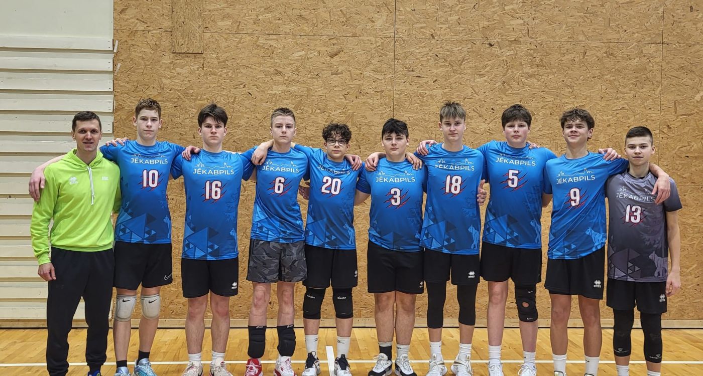 U-15 volejbolisti tuvojas finišam