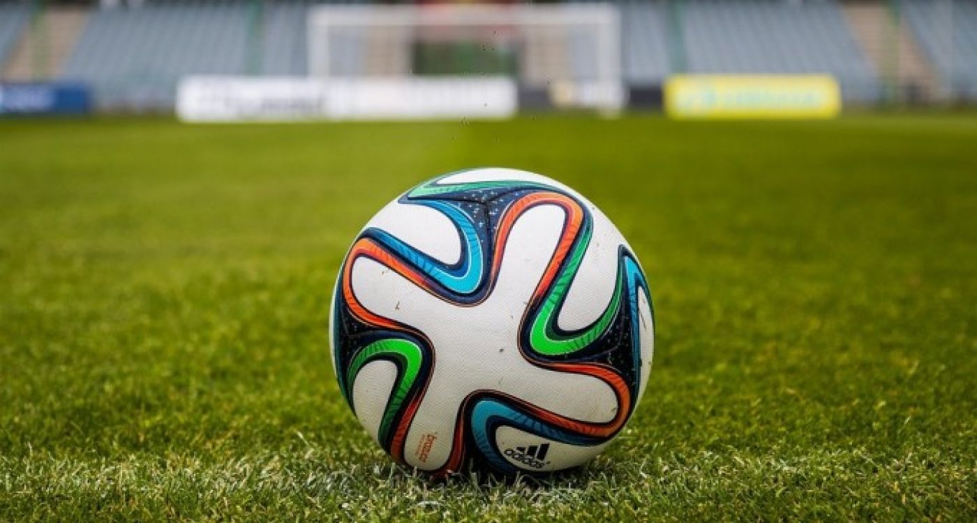 Futbolisti bruģē ceļu uz finālspēlēm