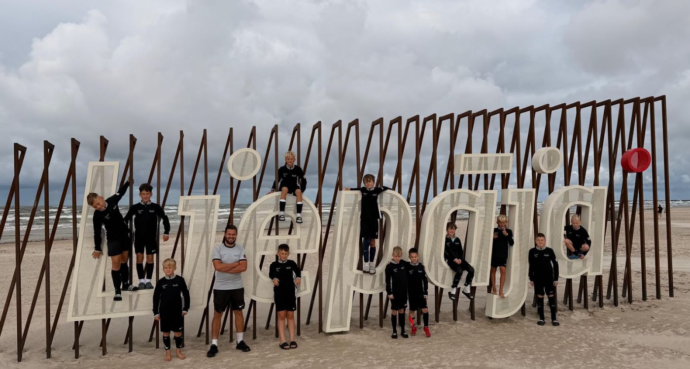 Futbolisti startē starptautiskajā turnīrā