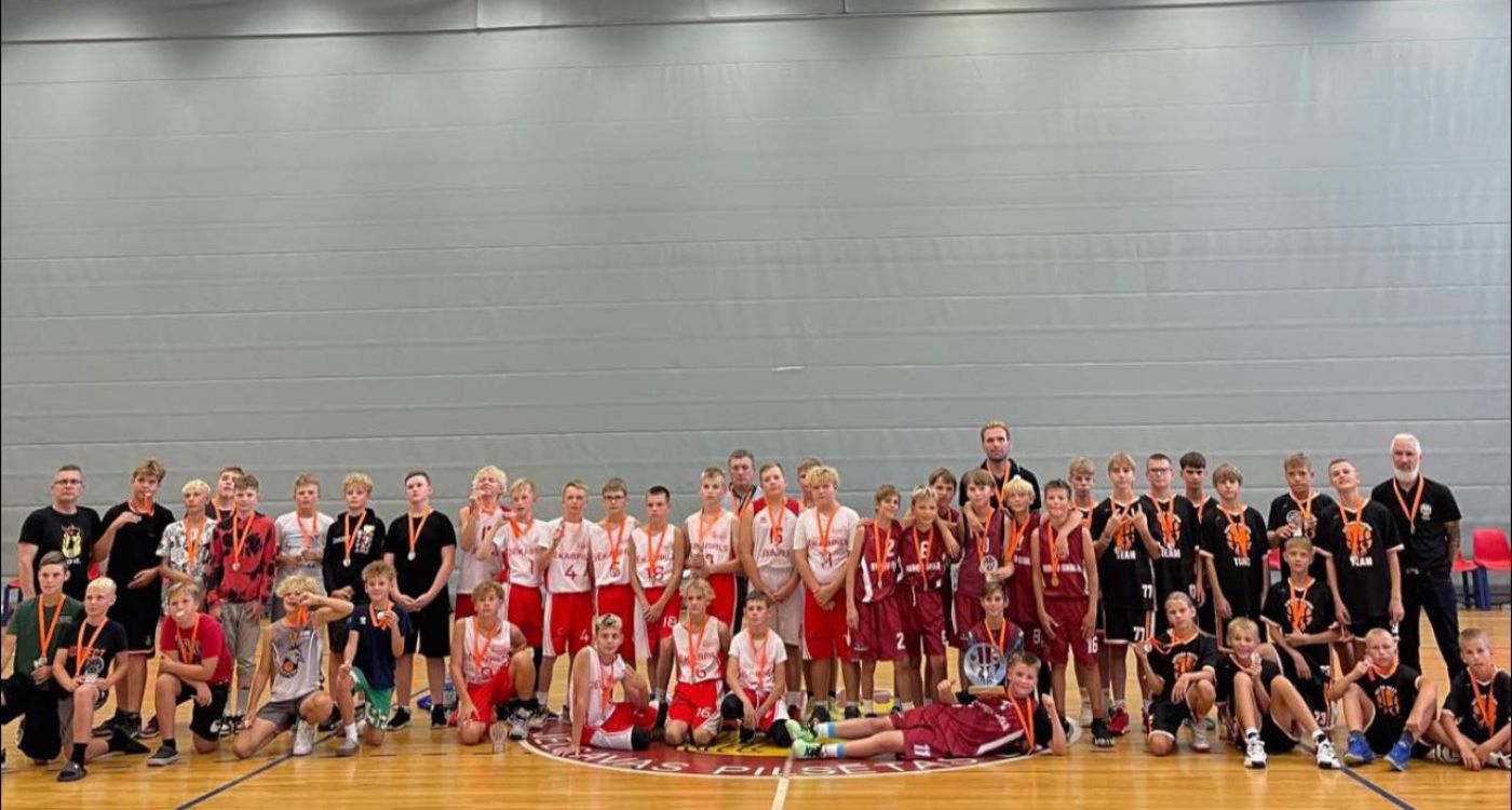 Rudens sezona basketbolā aizsākta arī zēniem