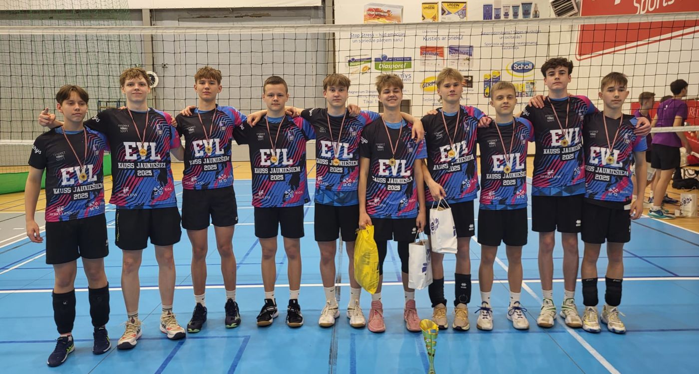  Volejbolisti pārved turnīra uzvarētāju godu