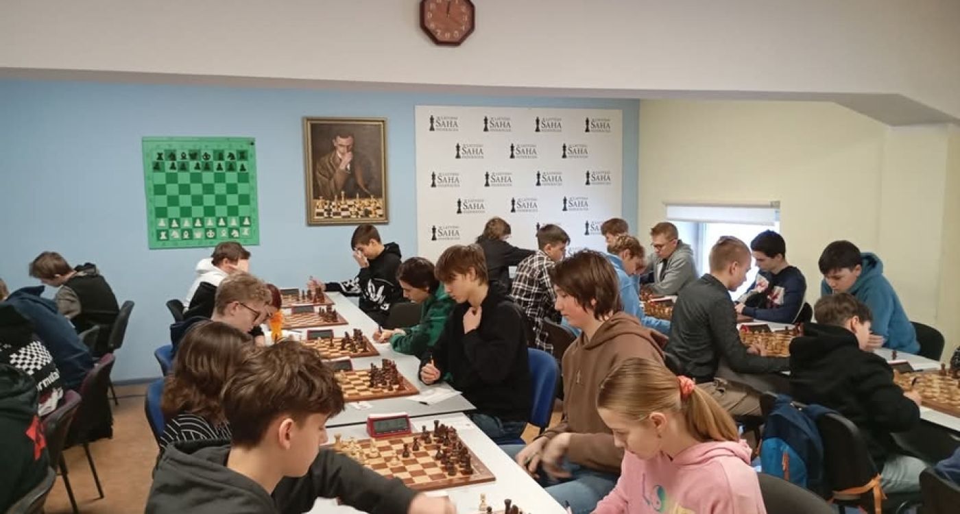  Šahistiem dalība pusfinālā rezultējas ar ceļazīmi uz čempionāta finālu