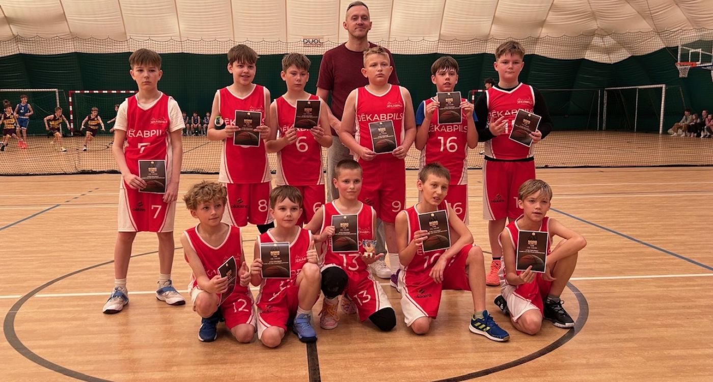 Jaunie basketbolisti gūst starptautisku pieredzi Tallinā 