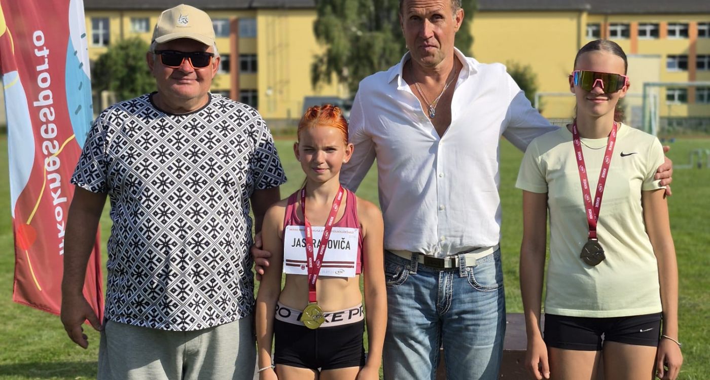 Vieglatlētikā trīs starti un trīs godalgas