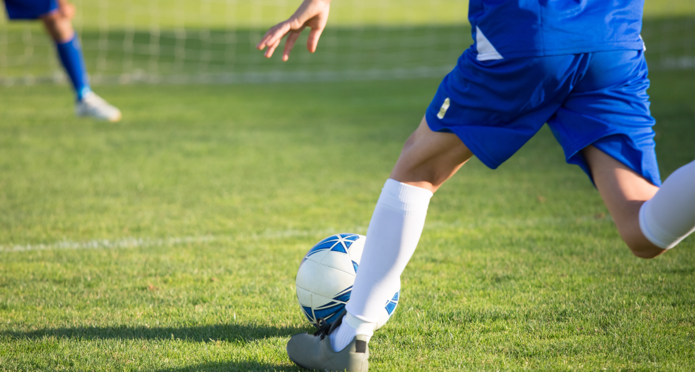 Futbolisti sakauj rīdziniekus