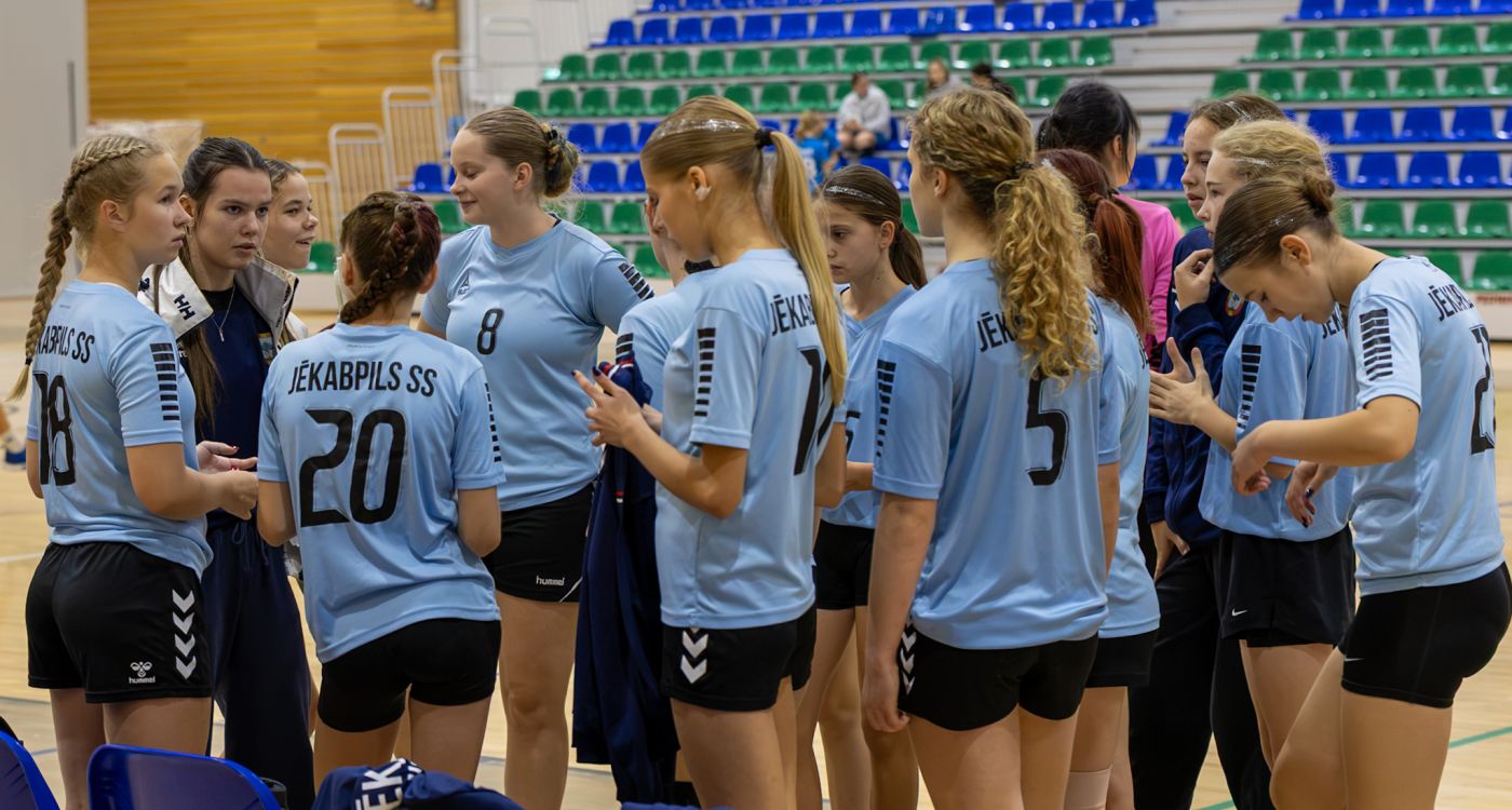 U15 handbolistes atklāj jaunatnes čempionāta sezonu