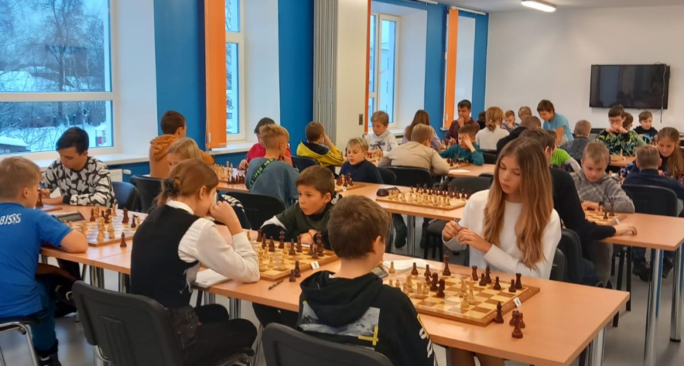Pēc trīs gadu pārtraukuma notiek Latgales jauniešu šaha līgas komandu čempionāts šahā