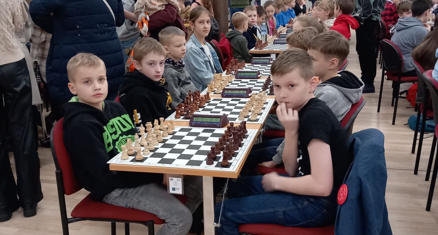 Šahisti piedalās komandu čempionāta pusfinālā