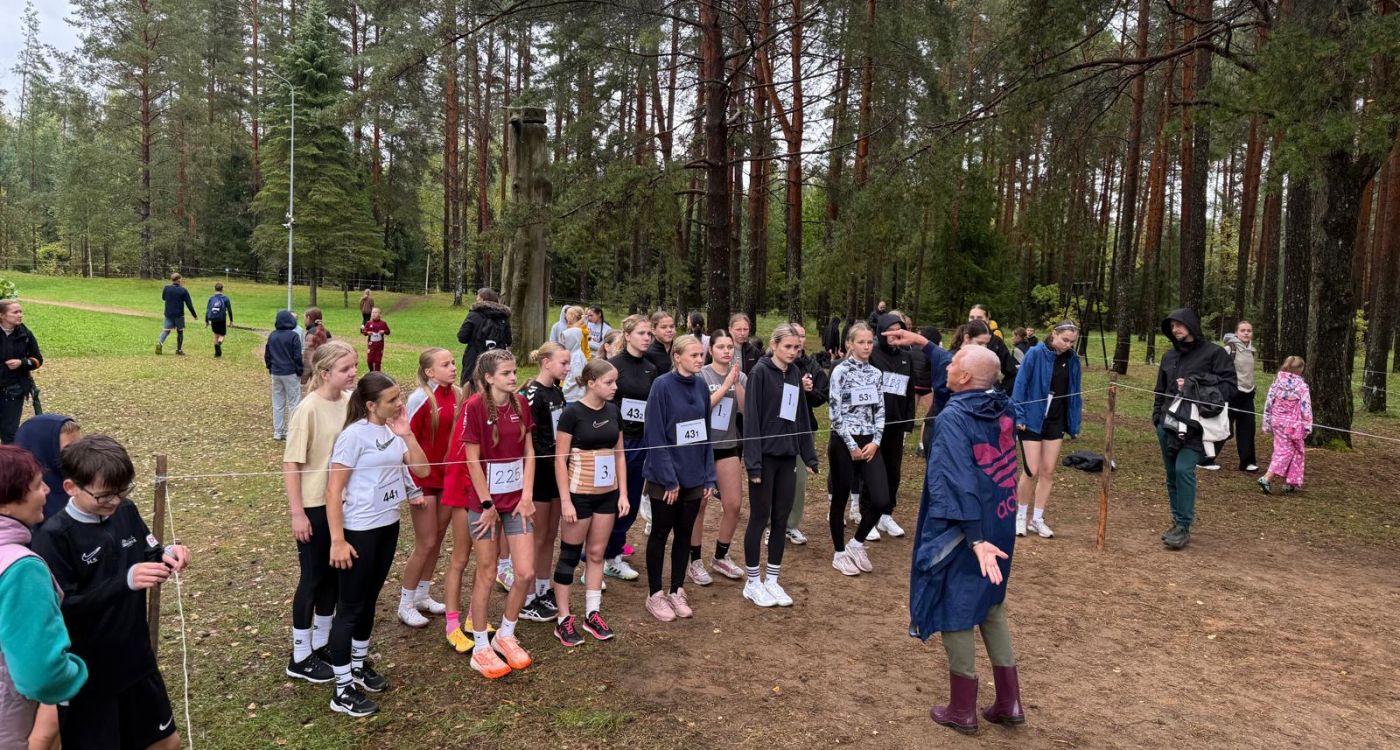 Vispārizglītojošās skolas startē rudens krosa stafetē