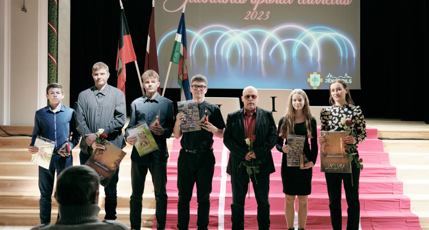 Nominācijas TRENERA LABĀ ROKA saņēmēji
