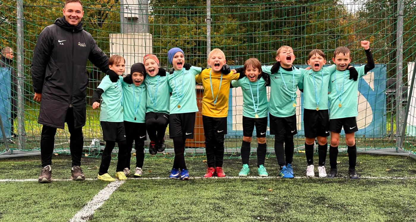 Brīvdienas? Jaunajiem futbolistiem tās nozīmē spēlēt!