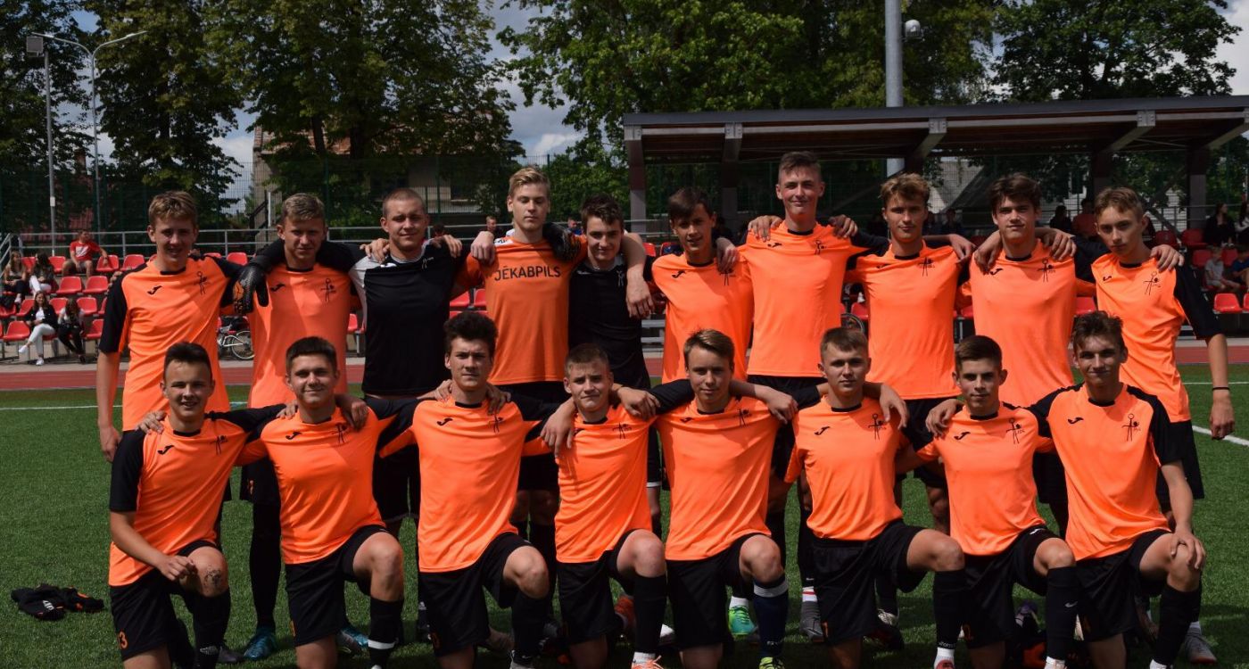 ”Jēkabpils SS” futbolisti uzsāk spēles Latvijas Jaunatnes čempionātā