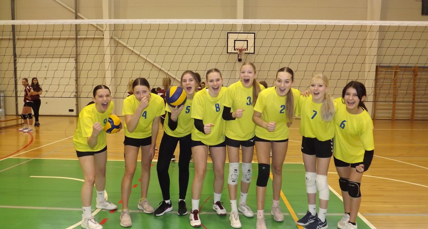 Skolu sporta volejbols 2008.-2009.gadā dzimušajiem