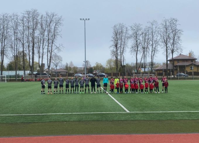 Futbolisti nedēļu aizvada mājas spēlēs