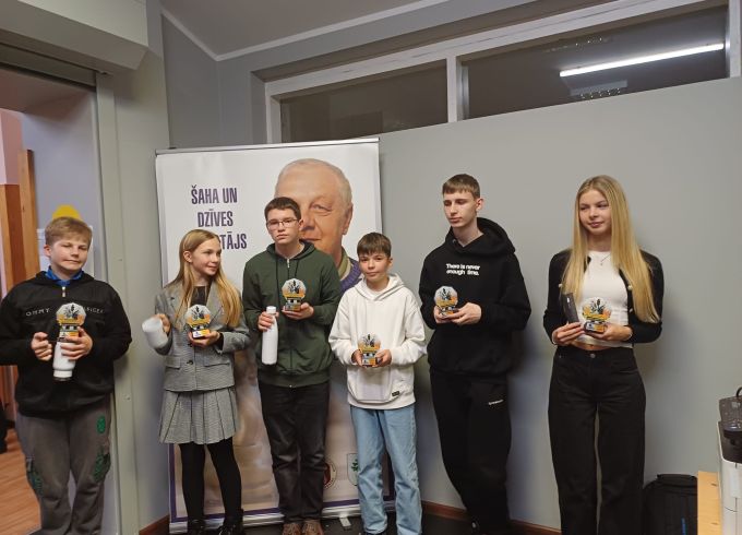 Šahisti aizvadīja tradicionālo piemiņas turnīru