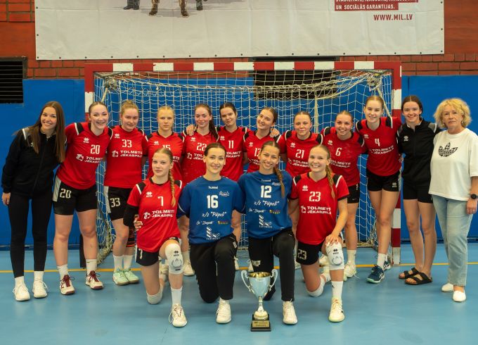 Latvijas Kausā handbolistes kļūst par vicečempionēm