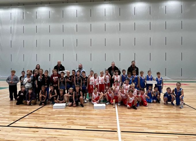 Ar gandarījumu aizvadīts zēnu turnīrs basketbolā