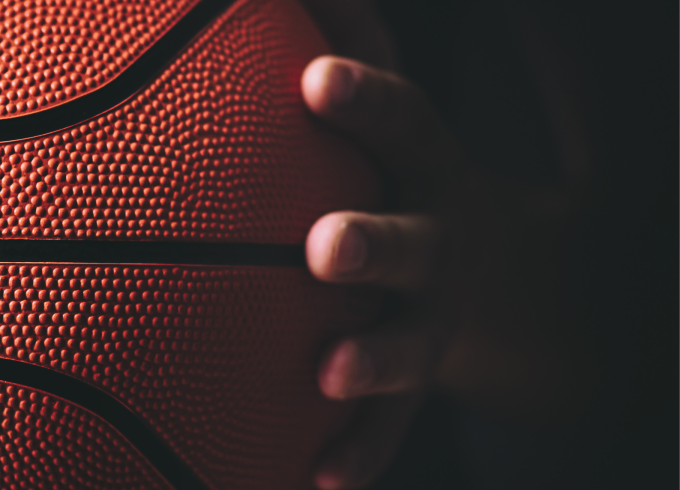 Basketbolisti pamazām virzās uz priekšu