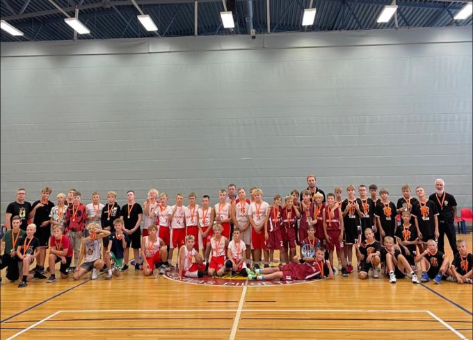 Rudens sezona basketbolā aizsākta arī zēniem