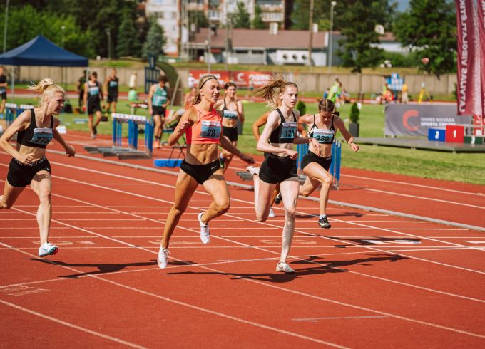No Latvijas čempionāta vieglatlēti pārved 4 medaļas un ceļazīmi uz Pasaules čempionātu