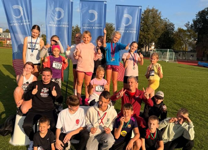 Septiņpadsmit godalgotas vietas atlēti izcīna Ogrē