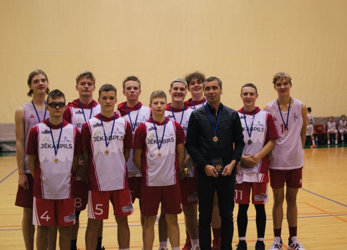 Ar uzvaru sākas Latvijas Jaunatnes basketbola līgas spēles