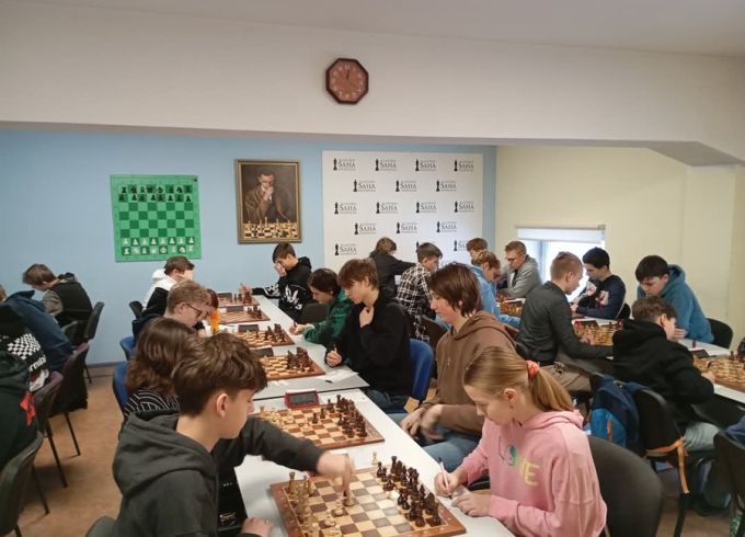  Šahistiem dalība pusfinālā rezultējas ar ceļazīmi uz čempionāta finālu