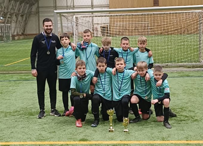  U11 futbolisti iešūpo jauno sezonu
