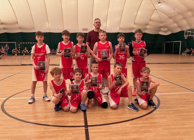 Jaunie basketbolisti gūst starptautisku pieredzi Tallinā 