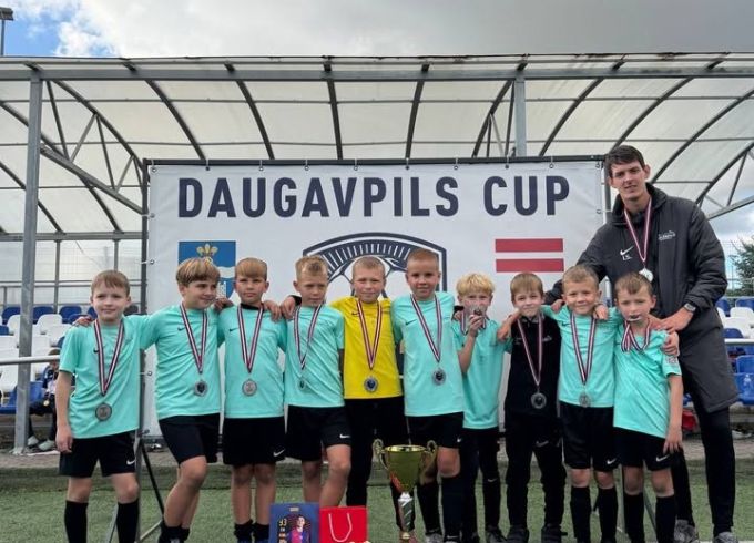 Futbolisti atved balvas no Daugavpils 