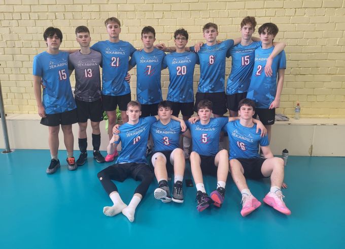 U17 volejbolisti aizvada spēles Daugavpilī