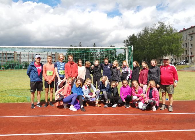 Starpnovadu spēlēs sporta skolu vieglatlēti tiekas Varakļānos