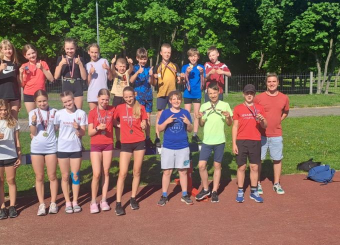 No Daugavpils pārved sešpadsmit medaļas