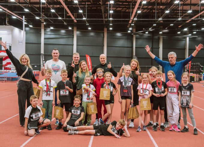 Jaunākie vieglatlēti atklāj Sportland jaunatnes kausa ziemas sezonu