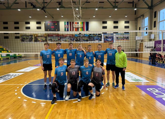  Volejbolā veiksmīgs sākums ceļā uz Latvijas jaunatnes kausu