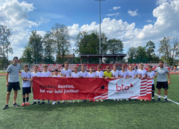 Futbolistiem Latvijas jaunatnes čempionātā notika mājas spēles